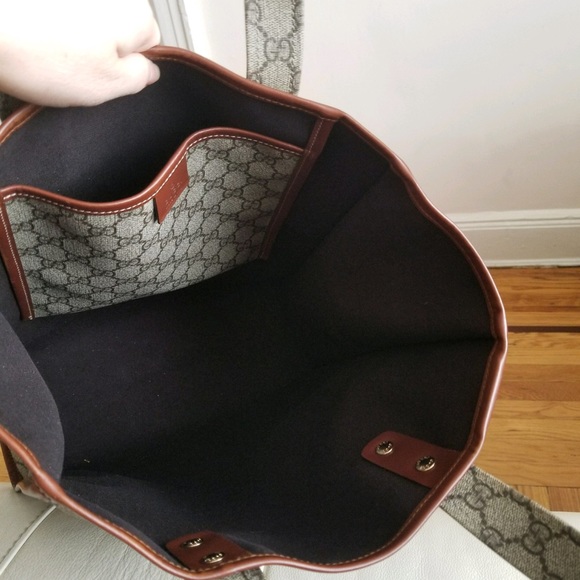 Gucci Signature Logo Web Loop Tote - Picture 4 of 8